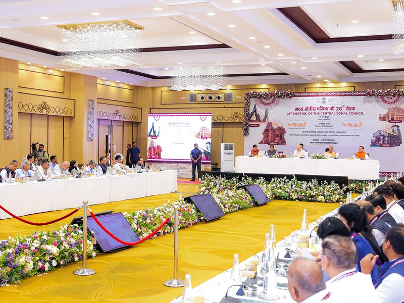 Jagdalpur: Union Home Minister Amit Shah in a group photograph with Uttarakhand Chief Minister Pushkar Singh Dhami, Uttar Pradesh Chief Minister Yogi Adityanath, Madhya Pradesh Chief Minister Mohan Yadav, Chhattisgarh Chief Minister Vishnu Deo Sai and others during the 26th Central Zonal Council meeting in Jagdalpur, Bastar district of Chhattisgarh, on Tuesday, May 19, 2026. (Photo: IANS/X/@KedarKashyapBJP)