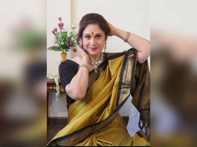 Meenakshi Seshadri says many actresses today stay in limelight ‘just by wearing clothes or not wearing them at all’