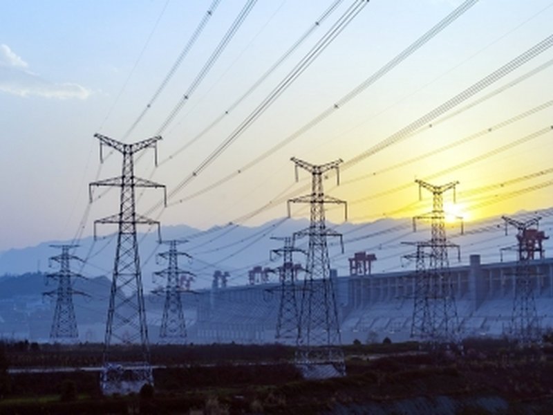 भीषण गर्मी के बीच भारत में बिजली की मांग लगातार तीसरे दिन रिकॉर्ड स्तर पर पहुंची