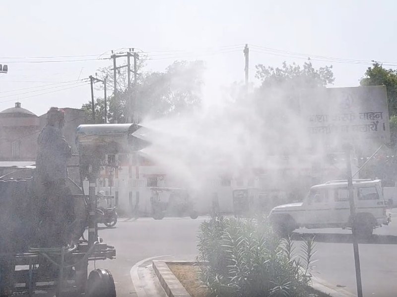 Heatwave grips North India, temperatures cross 45°C; IMD issues red, orange alerts
