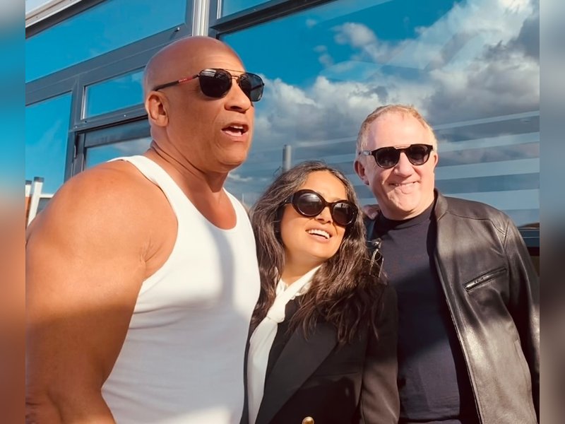 Vin Diesel poses with ‘beautiful people’ Salma Hayek, Francois-Henri Pinault 