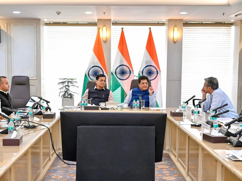 Piyush Goyal, Sonowal hold meet to facilitate foreign trade
