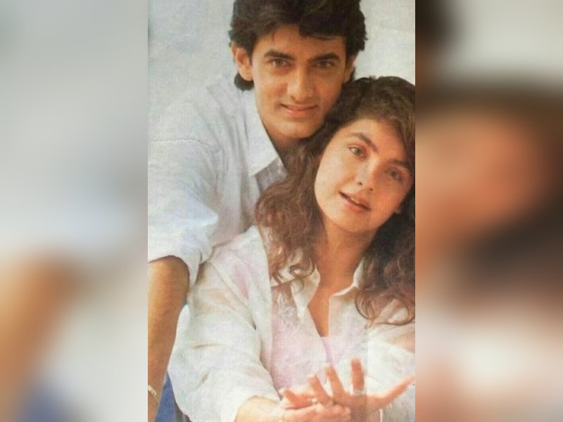 Pooja Bhatt shares throwback impromptu pic with Aamir Khan clicked on Gautam Rajadhyaksha’s balcony 
