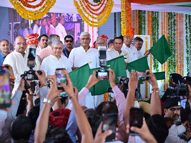 राजस्थान को रेलवे की बड़ी सौगात, अब 20 कोचों के साथ दौड़ेगी जोधपुर-दिल्ली वंदे भारत; जोधपुर, जैसलमेर और जालोर के रेलवे नेटवर्क के विस्तार का ऐलान