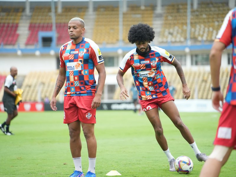 Champions Diamond Harbour FC face Shillong Lajong FC in the final match of the Indian Football League (IFL) 2025-26 at the Kalyani Stadium in Kalyani on Saturday. Photo credit: AIFF