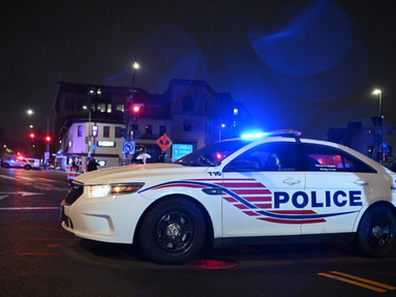 White House North Lawn cleared after sound of gunshots