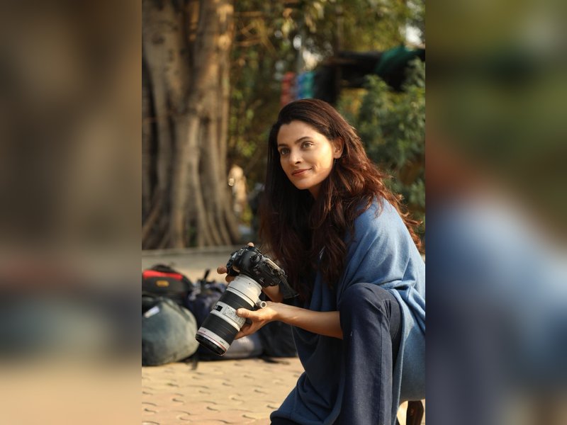 Saiyami Kher on playing a photographer in Vikram Phadnis’ next:  Wonderful to pick up a new skill