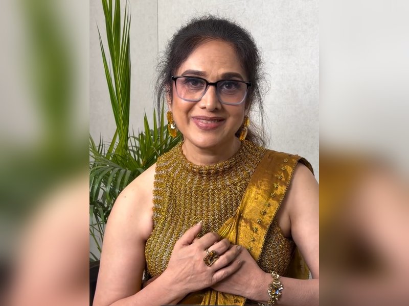 Meenakshi Seshadri follows Neena Gupta’s route, asks for work in Bollywood after 30 years