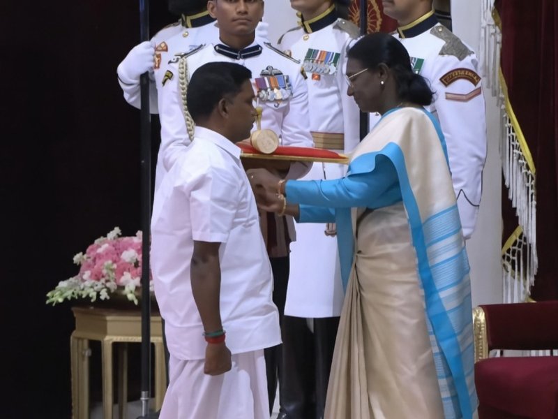 राष्ट्रपति ने देश की 66 हस्तियों को पदम पुरस्कारों से किया सम्मानित, जारी हुई लिस्ट