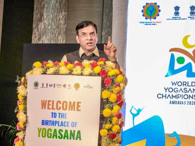 खेल मंत्री मनसुख मांडविया ने पहली 'वर्ल्ड योगासन चैंपियनशिप' का अनावरण किया, 75 देश लेंगे हिस्सा