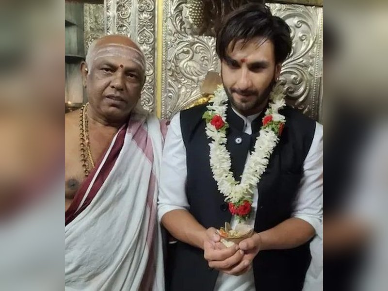 Actor Ranveer Singh visits Chamundi temple in Karnataka, offers prayers post 'Kantara' mimicry row