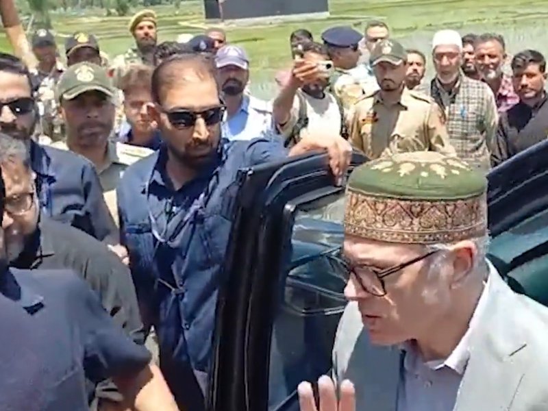 Omar Abdullah visits bereaved family in Budgam; police reveal details of accused (Photo: IANS)
