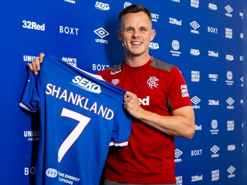 Rangers sign Scotland forward Lawrence Shankland from Hearts