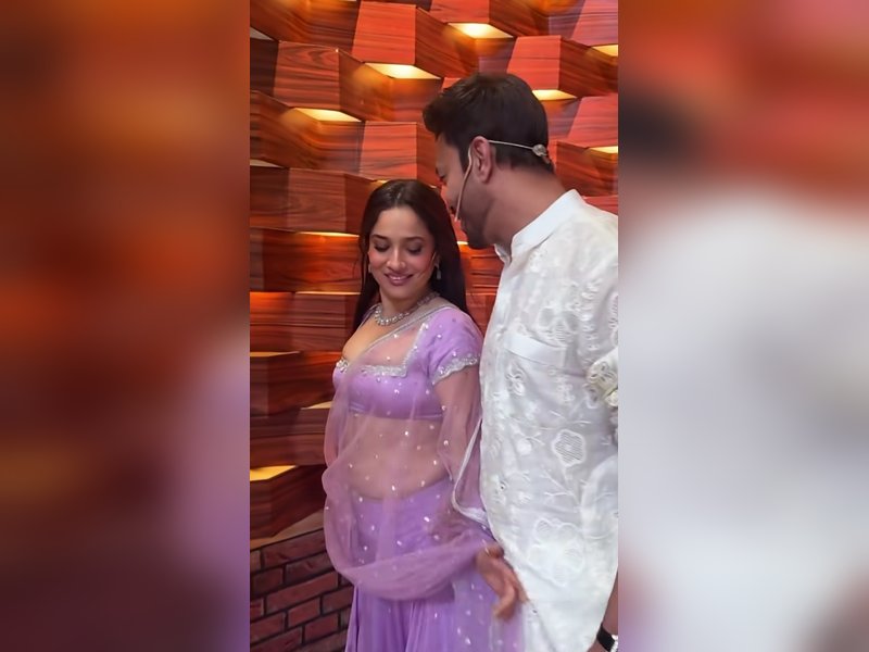 Ankita Lokhande, Vicky Jain re-create Aishwarya Rai, Salman Khan's ‘Chaand Chupa Baadal Mein’ moment 