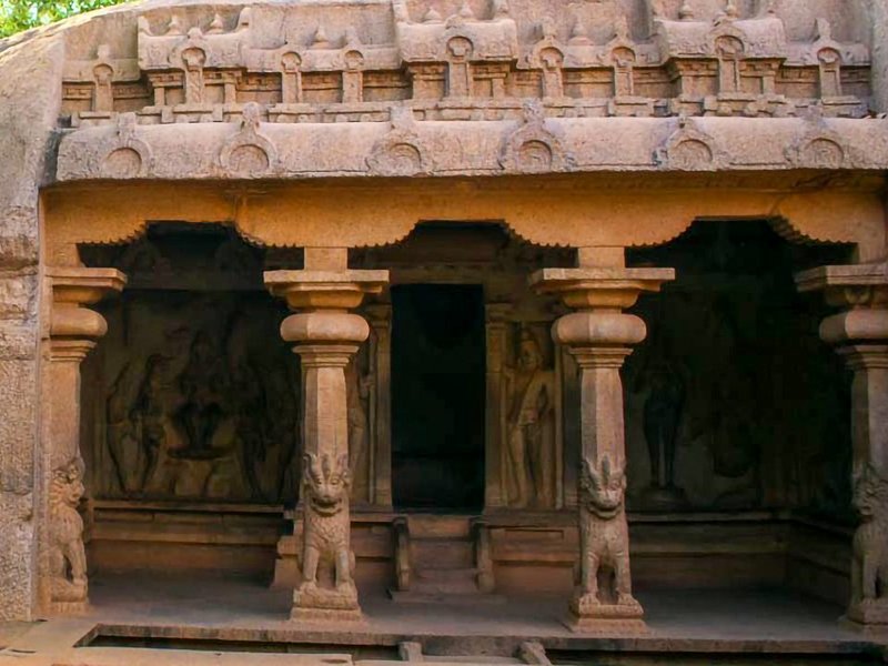 नारायण के वराह अवतार को समर्पित 7वीं शताब्दी का भव्य मंदिर, एक ही चट्टान से तराशा गया वास्तु चमत्कार