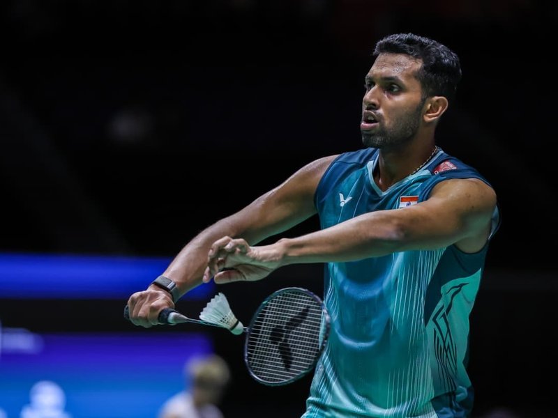 HS Prannoy upsets Jonatan Christie; Dhruv Kapila and Tanisha Crasto advance in mixed doubles on Day 2 of the Singapore Open at the Singapore Indoor Stadium on Wednesday. Mandatory photo credit: Badminton Photo/BWF