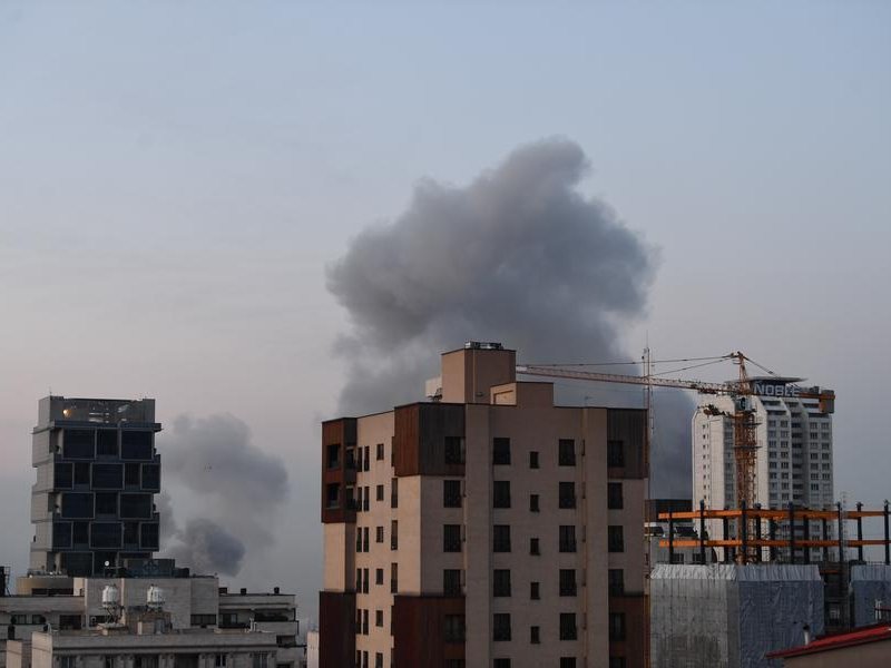 US military launches fresh strikes against Iran