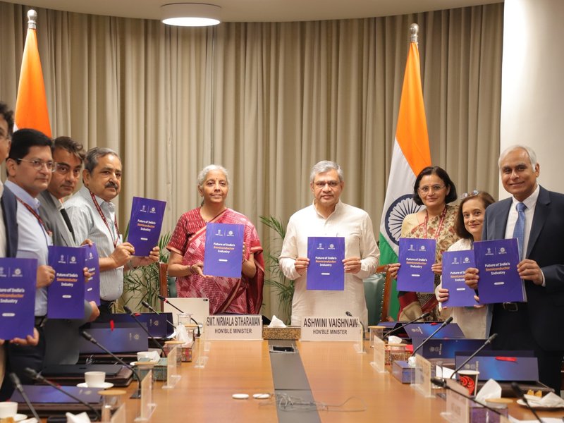 भारत को वैश्विक सेमीकंडक्टर हब बनाने की दिशा में बड़ा कदम, नीति आयोग के फ्रंटियर टेक हब ने जारी किया 10 साल का रोडमैप