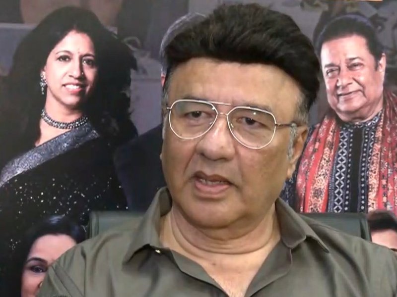 दिवंगत अभिनेता धर्मेंद्र को याद कर भावुक हुए अनु मलिक, बोले- 'उनके साथ हमारा रिश्ता परिवार जैसा था'