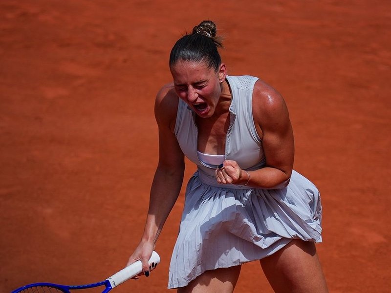Marta Kostyuk sets up Swiatek rematch as winning streak rolls on in the women's singles second round in the French Open at Stade Roland Garros in Paris on Friday. Photo credit: WTA Tour