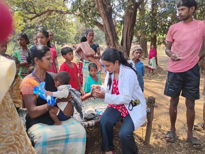 छत्तीसगढ़: बदलते बस्तर की नई तस्वीर, दंतेवाड़ा के जंगलों में स्वास्थ्य सुविधा की दस्तक