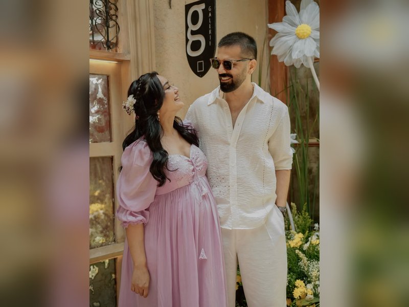 Surbhi Jyoti celebrates her & 'the lil one growing inside her' on her 38th birthday bash