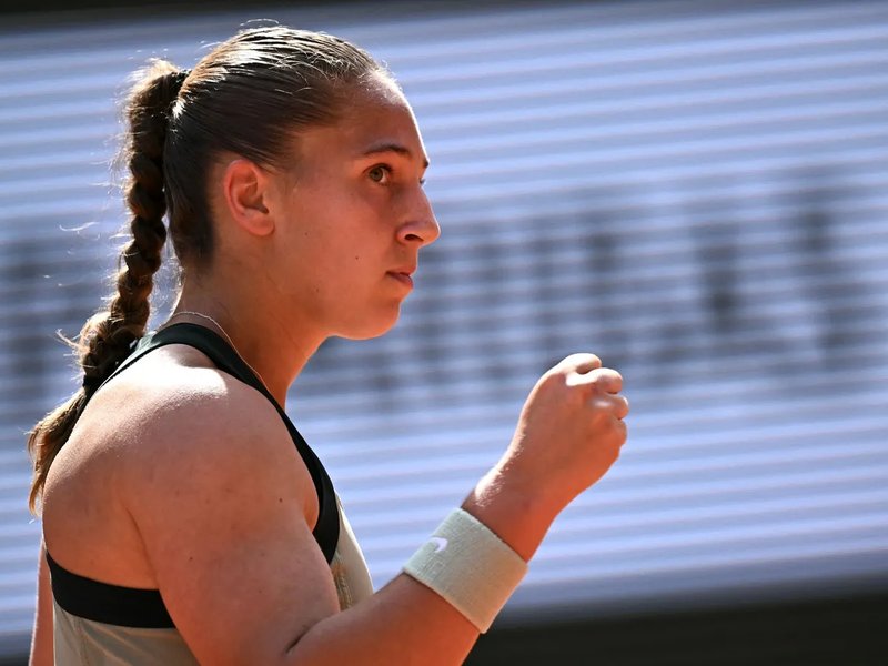 Diane Parry stuns Amanda Anisimova to break Grand Slam, third-round jinx at the French Open in Paris on Saturday. Photo credit: WTA Tour