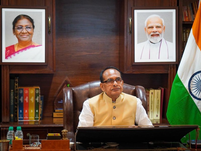 Shivraj Singh Chouhan rolls out roadmap for nationwide 'Khet Bachao Abhiyan'