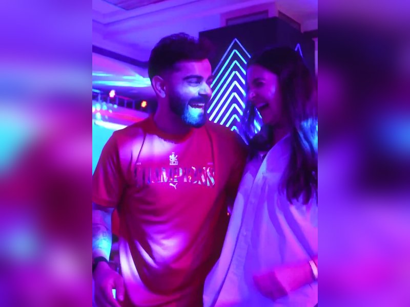  RCB shares Virat Kohli's ‘masterclass on the dance floor’, thanks Anushka Sharma for being ‘their Day 1’