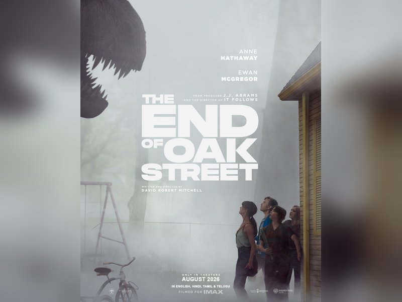 Anne Hathaway & Ewan McGregor's 'The End of Oak Street’ shares a gripping tale of survival