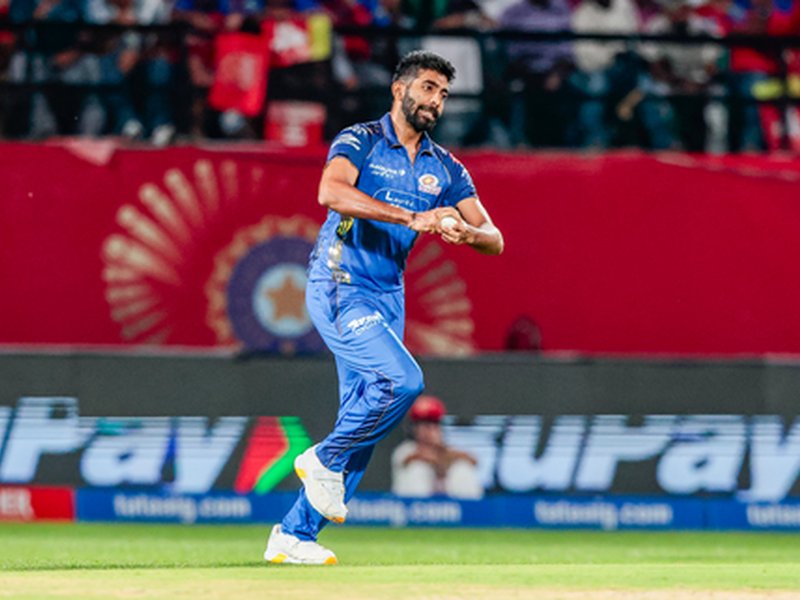 आईपीएल 2026 : सिर्फ 4 विकेट, 102 का गेंदबाजी औसत, बुमराह के लिए किसी बुरे सपने की तरह रहा ये सीजन