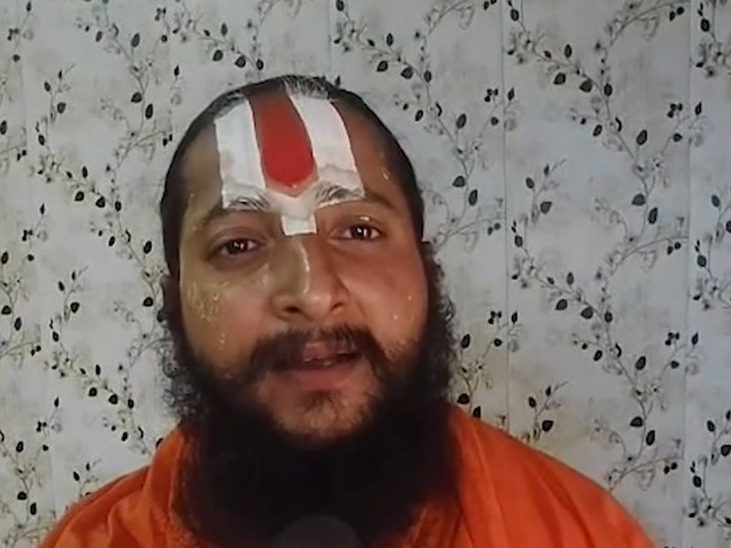 सीएम योगी के बयान 'गाय राष्ट्रीय पशु नहीं' का अयोध्या के साधु-संतों ने किया समर्थन, बोले- गौमाता राष्ट्रीय धरोहर 