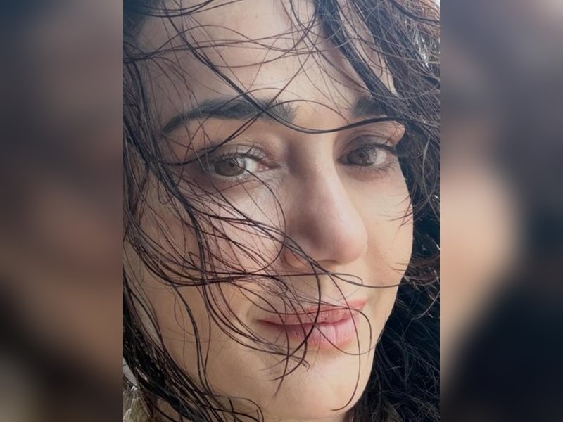 Preity Zinta takes a moment to chill before stepping into new project 