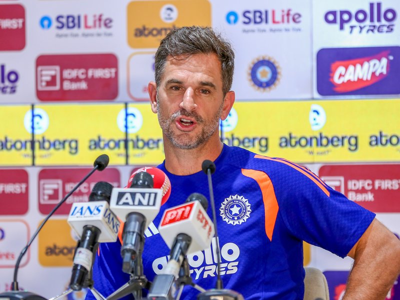 Ryan ten Doeschate plans to leave Indian coaching, Gambhir's approval awaited: Report