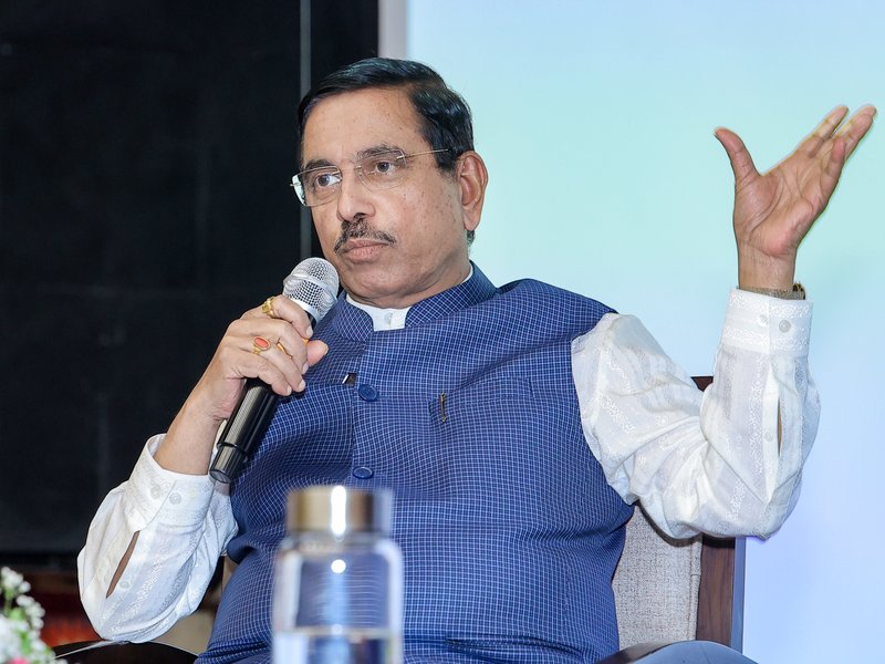 New Delhi: Union Minister for New and Renewable Energy Pralhad Joshi speaks during an event commemorating two years of the PM Surya Ghar Muft Bijli Yojana, in New Delhi on Thursday, June 4, 2026. (Photo: IANS)