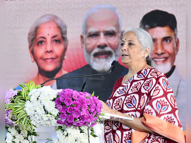 देश के तेज आर्थिक विकास के लिए मोदी सरकार सुधारों के प्रति प्रतिबद्ध : वित्त मंत्री निर्मला सीतारमण