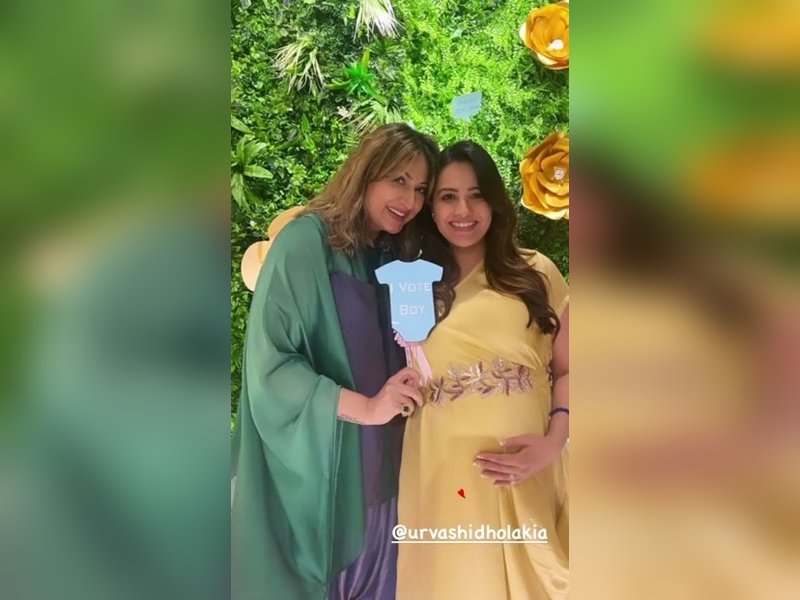 Urvashi Dholakia apologises to Anita Hassanandani on national television