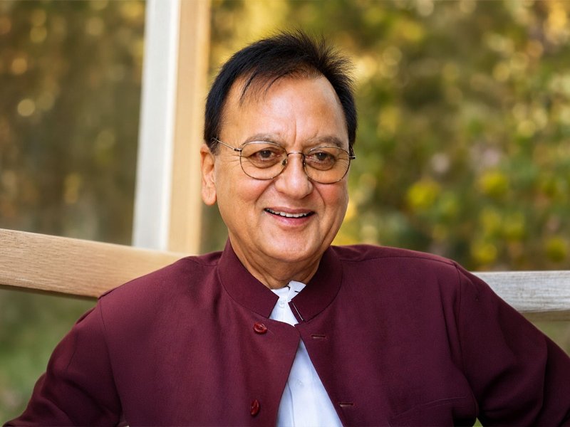 When Sunil Dutt urged people not to divide the nation for selfish interests