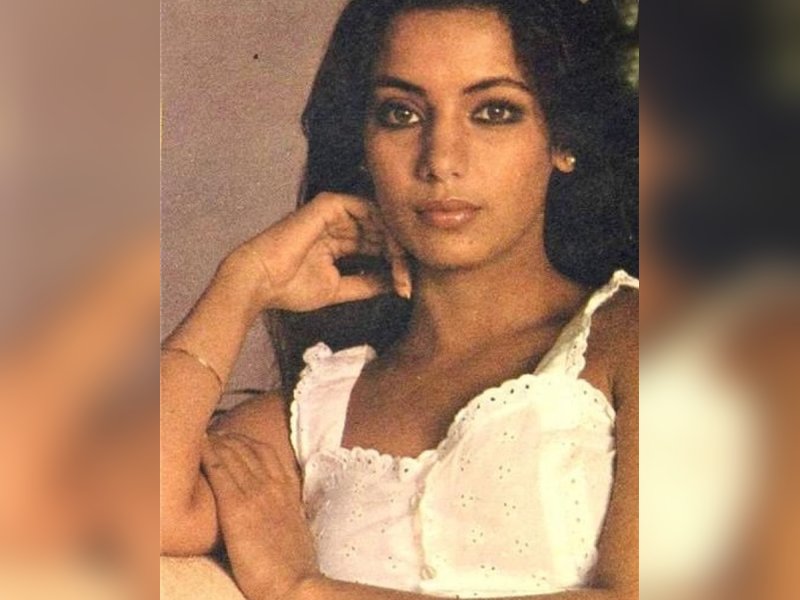 Shabana Azmi treats the netizens with an 'untouched' pic from the past