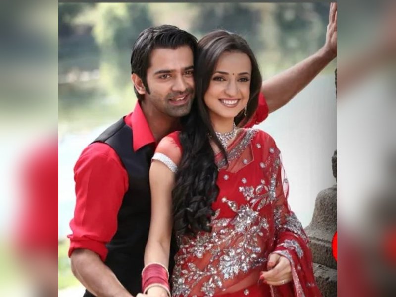 Sanaya Irani celebrates 15 years of 'Iss Pyaar Ko Kya Naam Doon': You guys have made us eternal