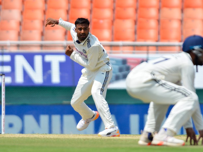 'An exceptional exhibition of spin bowling': Swann hails Suthar's dream Test debut
