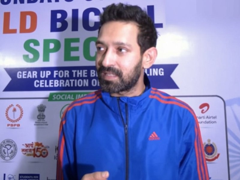 'संडे ऑन साइकिल' में शामिल हुए विक्रांत मैसी, बोले- सेहत बनाओ, प्रदूषण भगाओ 