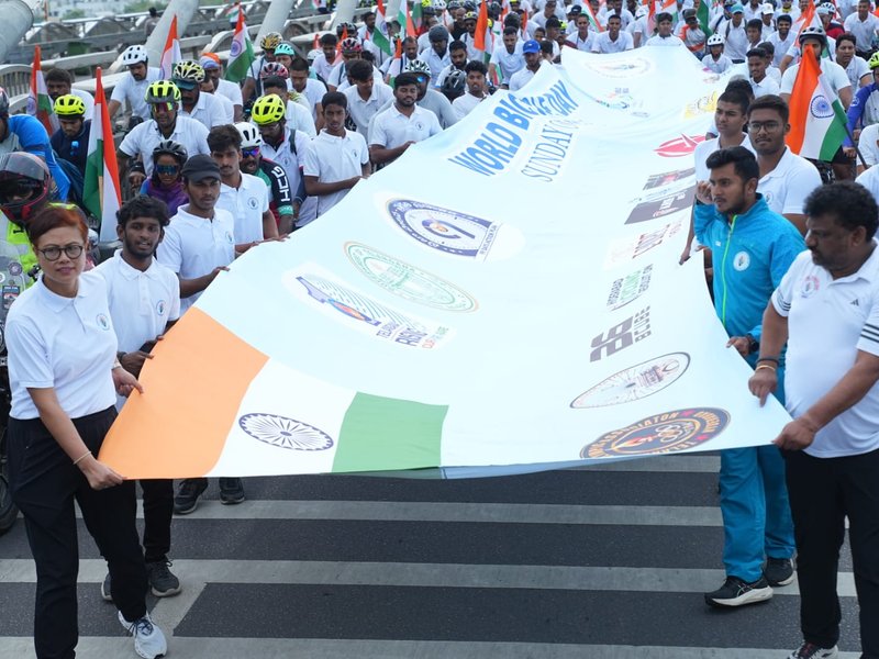 Thousands join Fit India Sundays on cycle as Telangana marks World Bicycle Day
