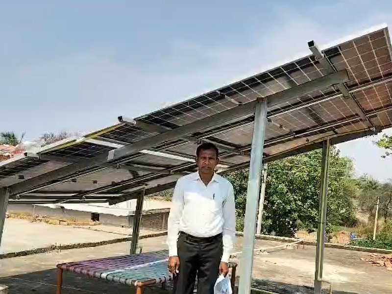 छत्तीसगढ़: पीएम सूर्य घर योजना से बदली ग्रामीण की जिंदगी, सोलर सिस्टम लगने के बाद बिजली बिल हुआ जीरो