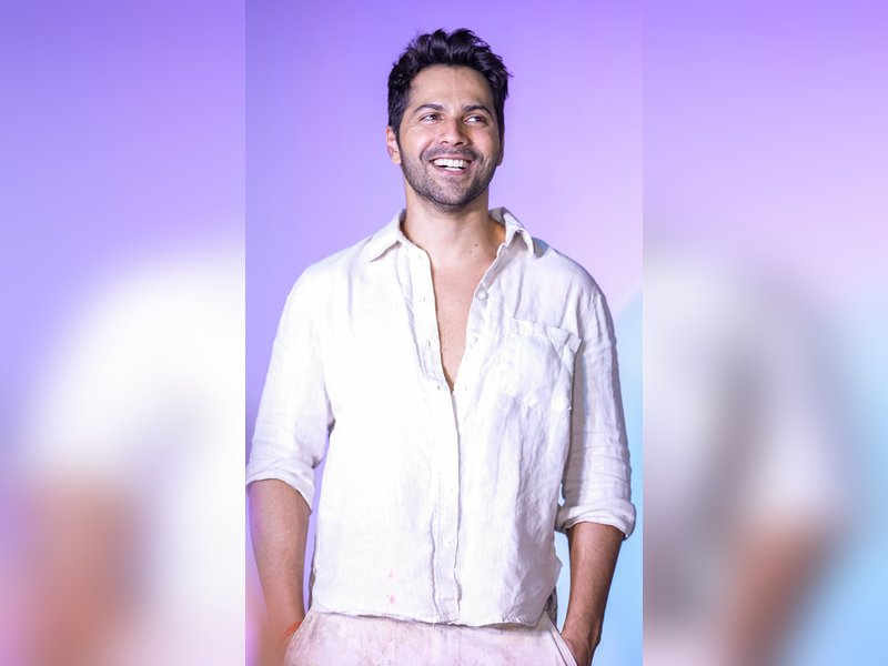 Varun reveals how father David Dhawan roasted him for his smile