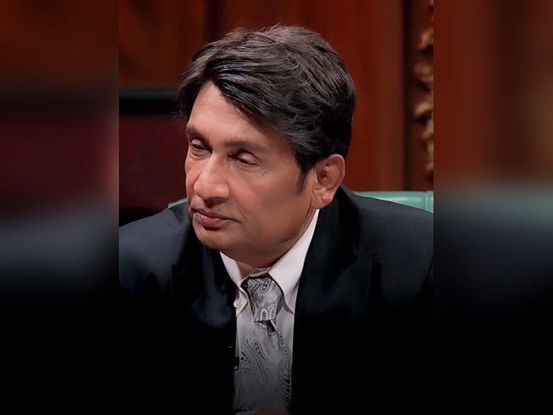 Shekhar Suman says, new Babas are born with new set of devotees