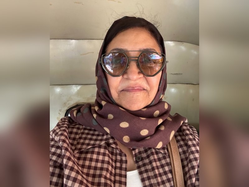 Deepti Naval shares glimpse of herself with, Shabana Azmi, late Smita Patil: 1981 year of the women