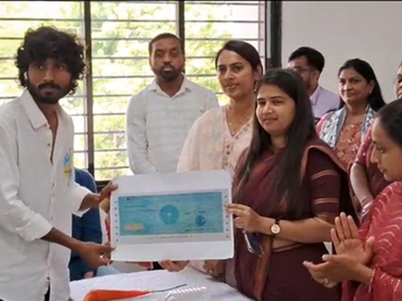 PM SVANidhi loan welfare fair held in Ahmedabad; thousands, including beneficiaries, attend