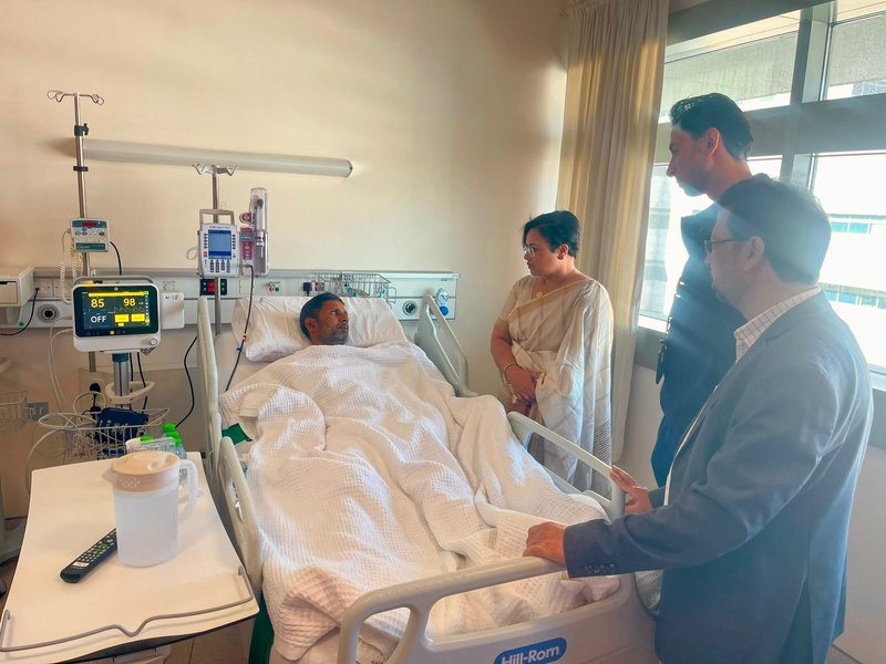 Kuwait's Amir condoles death of Indian national in call with PM Modi