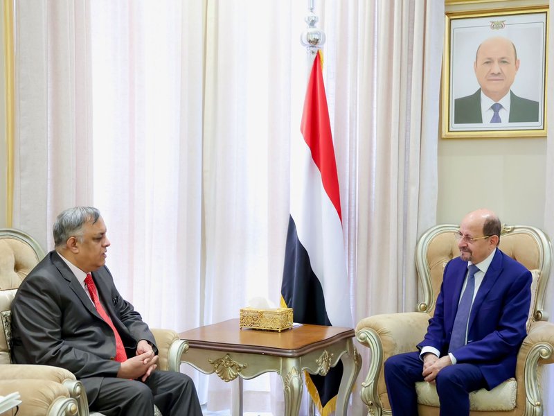 Indian envoy meets Yemeni PM in Riyadh to boost ties